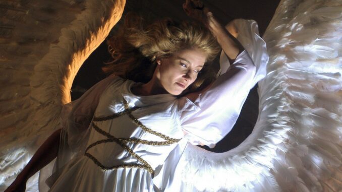 Série Angels in America